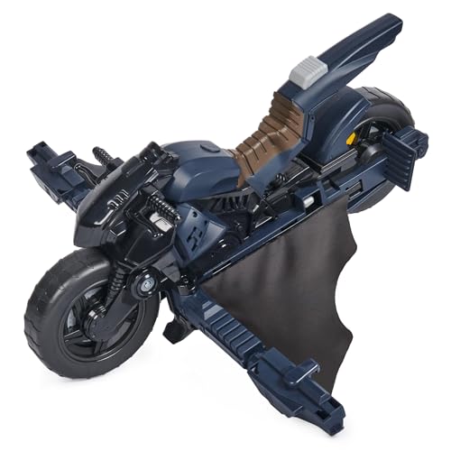 DC Comics, Veicolo Batman Adventures 2 in 1, Batcycle Trasformabile, Macchina Compatibile con Tutte Le Action Figure Batman, Batmobile Trasformabile, Giochi per Bambini e Bambine, 4+ Anni