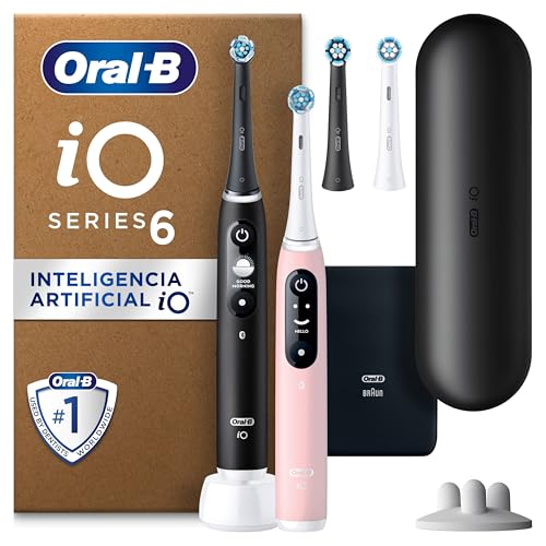 Oral-B iO 6 Pack De 2 Cepillos De Dientes Eléctricos Negro y Rosa, Con 4 Cabezales y Estuche De Viaje, 5 Modos De Cepillado Con Blanqueamiento Dental, Sensor De Presión, Diseñado Por Braun